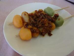 ミックスボールとウインナーの串刺し