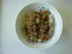 切り干し大根ビーフ丼