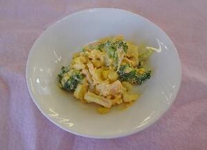 ブロッコリーとゆで卵のカレーサラダ